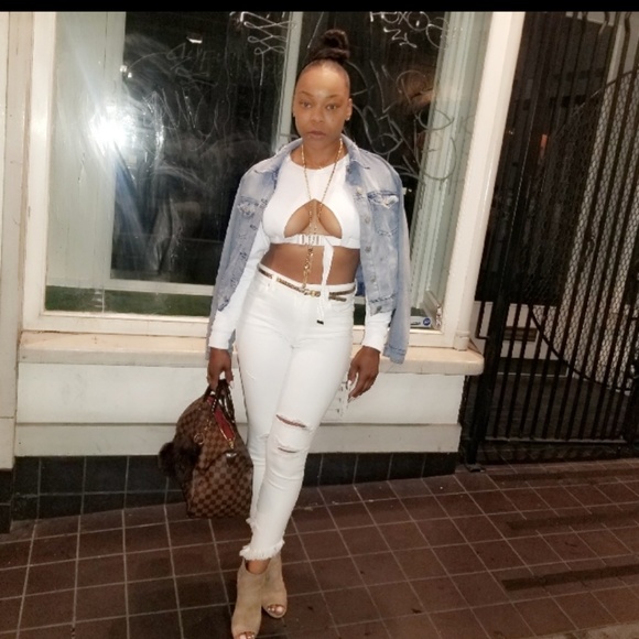 Trendy, high fashion, fair priced style - Picture 2 of 3